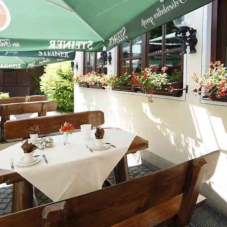 Otel Garni Zum Gockl Unterföhring