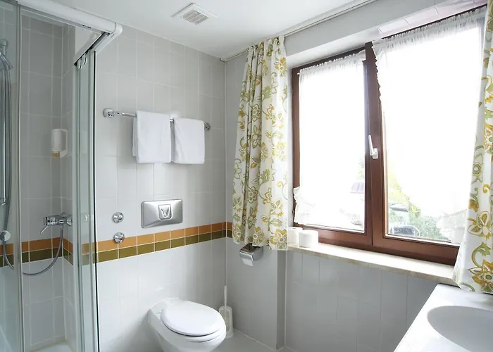 Hotel Garni Zum Gockl Unterföhring